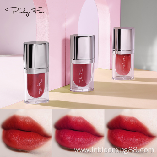 Slippery Docile Pretty Private Label Lip Gloss Cosmetic